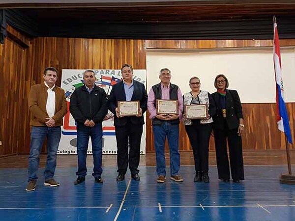 Ministro de Educación presentó Ñe’Êry ante docentes del Este | DIARIO PRIMERA PLANA