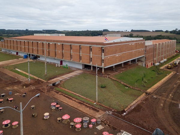 En julio quieren terminar construcción del Gran Hospital del Sur, Itapúa.