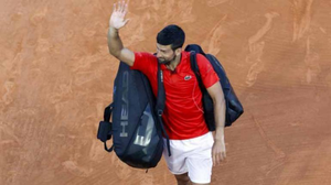 Djokovic se retira de Roland Garros por su lesión de rodilla