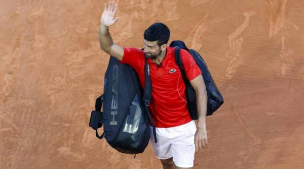 Djokovic se retira de Roland Garros por su lesión de rodilla