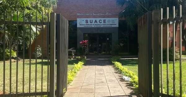 La Nación / Pueden obtener radicación permanente en 2 semanas