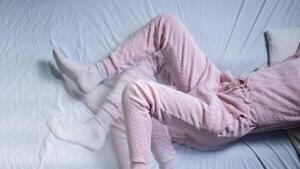 Piernas inquietas: Científicos descubren las causas y apuntan posibles tratamientos
