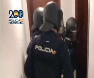 Video: Policía española libera a mujeres de Colombia y Venezuela explotadas sexualmente - Mundo - ABC Color