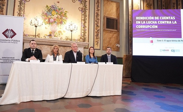 Transparencia: Tras rendición de cuentas, fiscales de Anticorrupción recibieron reconocimiento público