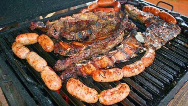 Asado de la discordia en Presidente Franco: Mujer denuncia a su vecina por emitir humo de parrilla