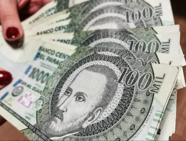El nuevo salario mínimo se establecería en 2.798.309 guaraníes · Radio Monumental 1080 AM