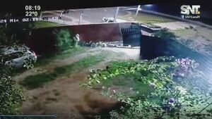 Chocó violentamente contra una vivienda - SNT