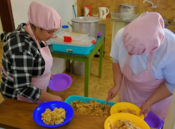Ejercerán control en la ejecución de la universalización del almuerzo escolar - La Clave