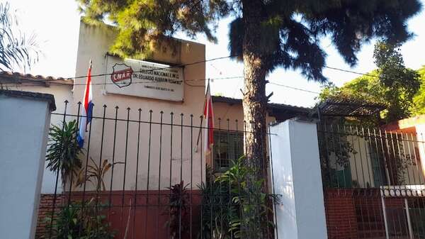 Alvarín Romero: tradicional colegio de Recoleta también se cae a pedazos - Nacionales - ABC Color