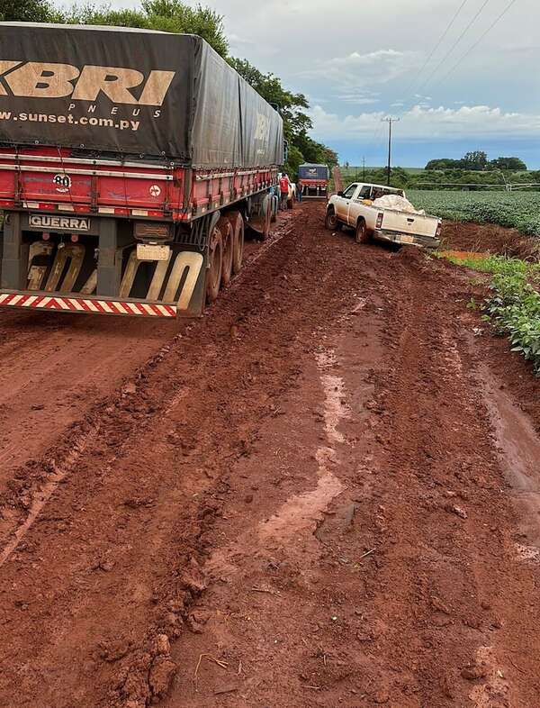 Pobladores de zona norte de Alto Paraná piden pavimentación de transitado tramo - ABC en el Este - ABC Color