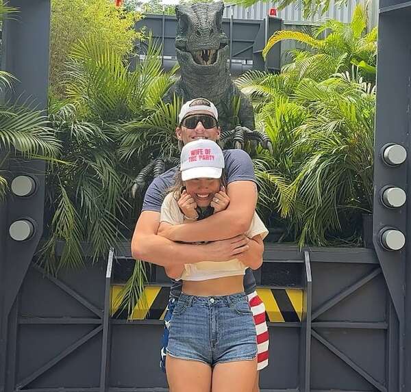 ¡Mirá las fotos de la luna de miel de Millie Bobby Brown y Jake Bongiovi! - Gente - ABC Color