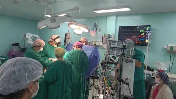 María Luján tiene un nuevo corazón tras “compleja cirugía” de 14 horas y próximos días serán cruciales