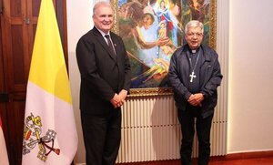 Fiscal general se reunió con el cardenal Adalberto Martínez