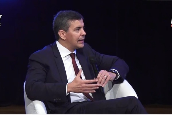 Peña resalta fortalezas en institucionalidad y macroeconomía: "Paraguay tiene todo para desarrollarse" - El Trueno