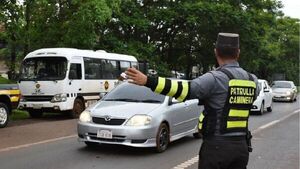 Patrulla Caminera insta a conductores a cumplir medidas de seguridad en rutas