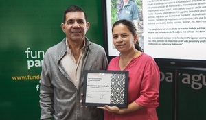 Asesora de Fundación Paraguaya fue premiada “por su servicio excepcional” por la Whole Planet Foundation