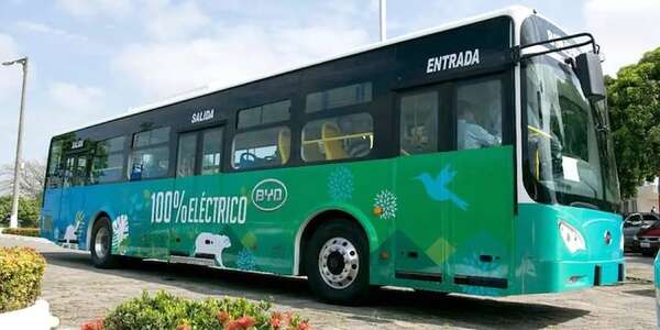La capital de Uruguay incorpora 20 buses eléctricos en el Día del Medioambiente - Mundo - ABC Color