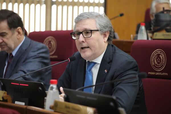 Piden informe al CM sobre convenio con universidad privada que ofrece puntos para concursos