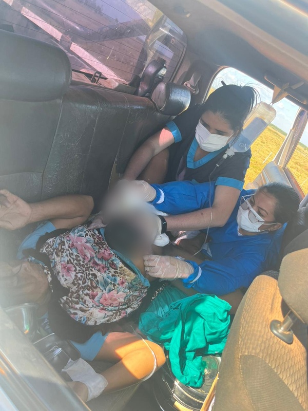 Mujer indígena da a luz en patrullera en Jhugua Guazú