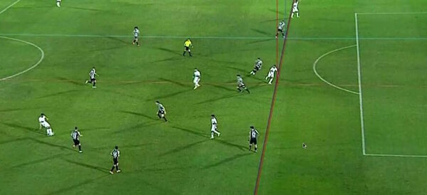 Versus / Olimpia anotó pero anularon desde el VAR: ¿Fue offside de Derlis González?