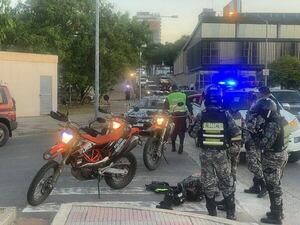 Agente Lince es víctima de accidente de tránsito en Costanera de Asunción - Policiales - ABC Color