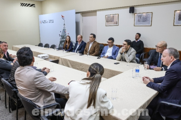 Gobernadores analizaron con Ministerio de Economía y Finanzas acciones futuras a ser desarrolladas tras donación de maquinarias - El Nordestino