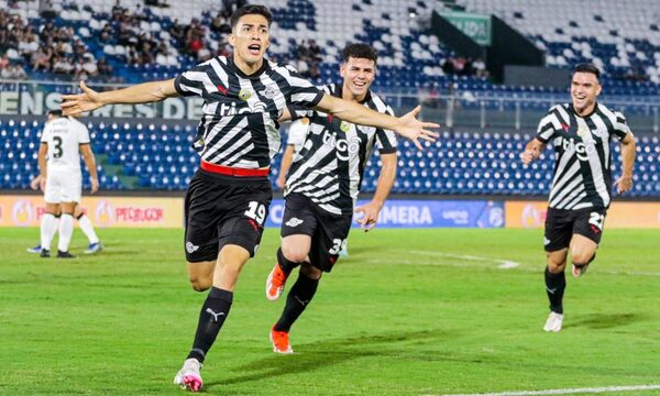 Libertad es tricampeón del fútbol paraguayo