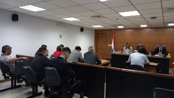 Dos testigos declaran en juicio por la quema de Colorado Róga