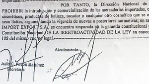 Documento revela maniobras para importar perfumes sin registro