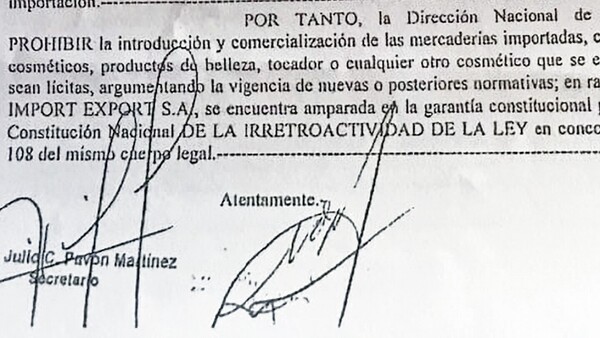 Documento revela maniobras para importar perfumes sin registro