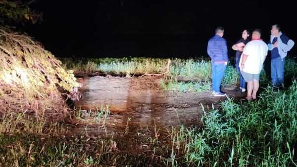 Continúa búsqueda de la hija de escribana fallecida en el rio Monday