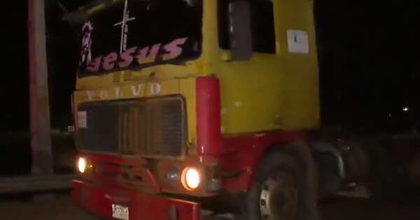 La Nación / Detienen a camionero por simular secuestro y robo