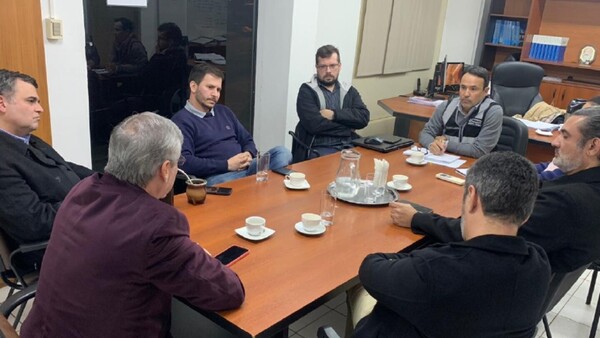 Otra reunión para desactivar el paro de transporte público