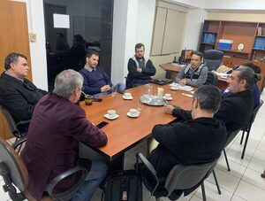 Séptima ronda de diálogo entre gobierno y empresarios para levantar amenaza de paro del transporte · Radio Monumental 1080 AM