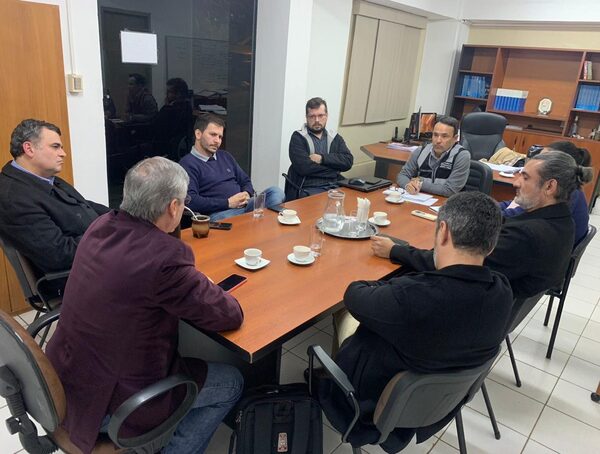 Séptima ronda de diálogo entre gobierno y empresarios para levantar amenaza de paro del transporte · Radio Monumental 1080 AM