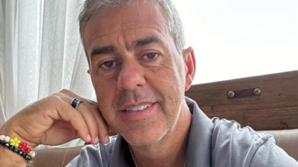 Regis Marques que salir con cueronas cuesta platal