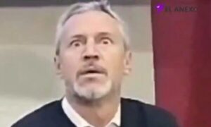 (VIDEO)¿Ministro apareció drogado en una reunión de prensa?