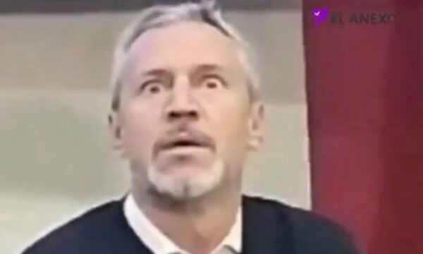 (VIDEO)¿Ministro apareció drogado en una reunión de prensa?