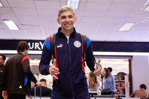 La selección paraguaya llegó a Lima para el amistoso con Perú - Selección Paraguaya - ABC Color
