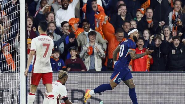 Memphis impulsa el festín goleador en puertas de la Eurocopa