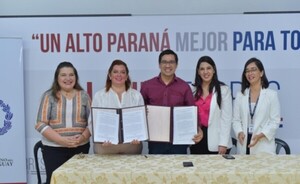 Firman convenio para que Alto Paraná cuente con albergue para mujeres