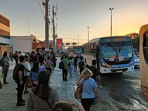 Cetrapam sigue con su amenaza de paro el 11 de junio si no acuerda hoy con el Gobierno - Nacionales - ABC Color