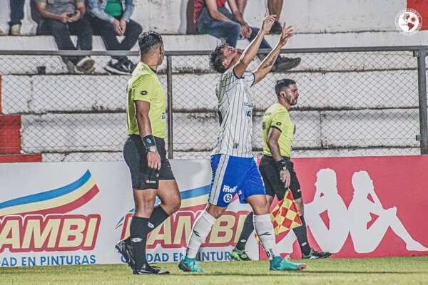 Versus / Sol mete un agónico triunfo que le mantiene fuera de la zona de descenso