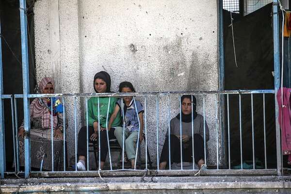 Al menos 3 muertos en otro ataque israelí en una escuela de UNRWA en ciudad de Gaza - Mundo - ABC Color