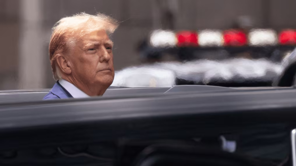 Trump promete derogar orden de Biden para cerrar la frontera con México