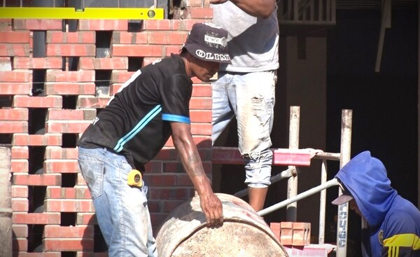 Construcción del Hotel Florida genera unos 200 puestos de trabajos para locales