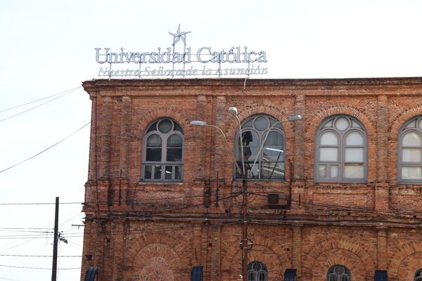 Universidad Católica, primera institución universitaria en recibir la acreditación de ANEAES
