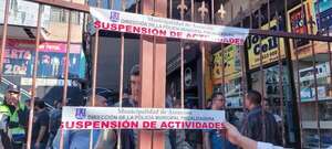 Olor a cloaca: intervienen y suspenden actividades de conocida galería del Mercado 4 - Nacionales - ABC Color