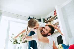 Sudameris ofrece reintegros y descuentos para consentir a papá - Empresariales - ABC Color