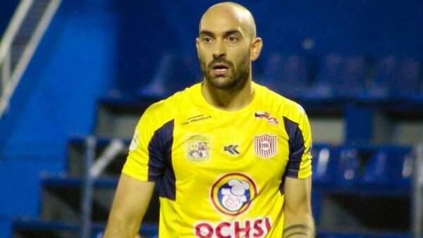 [VIDEO] ¡Arquero de Ameliano contó su técnica para secarse "ahí"!